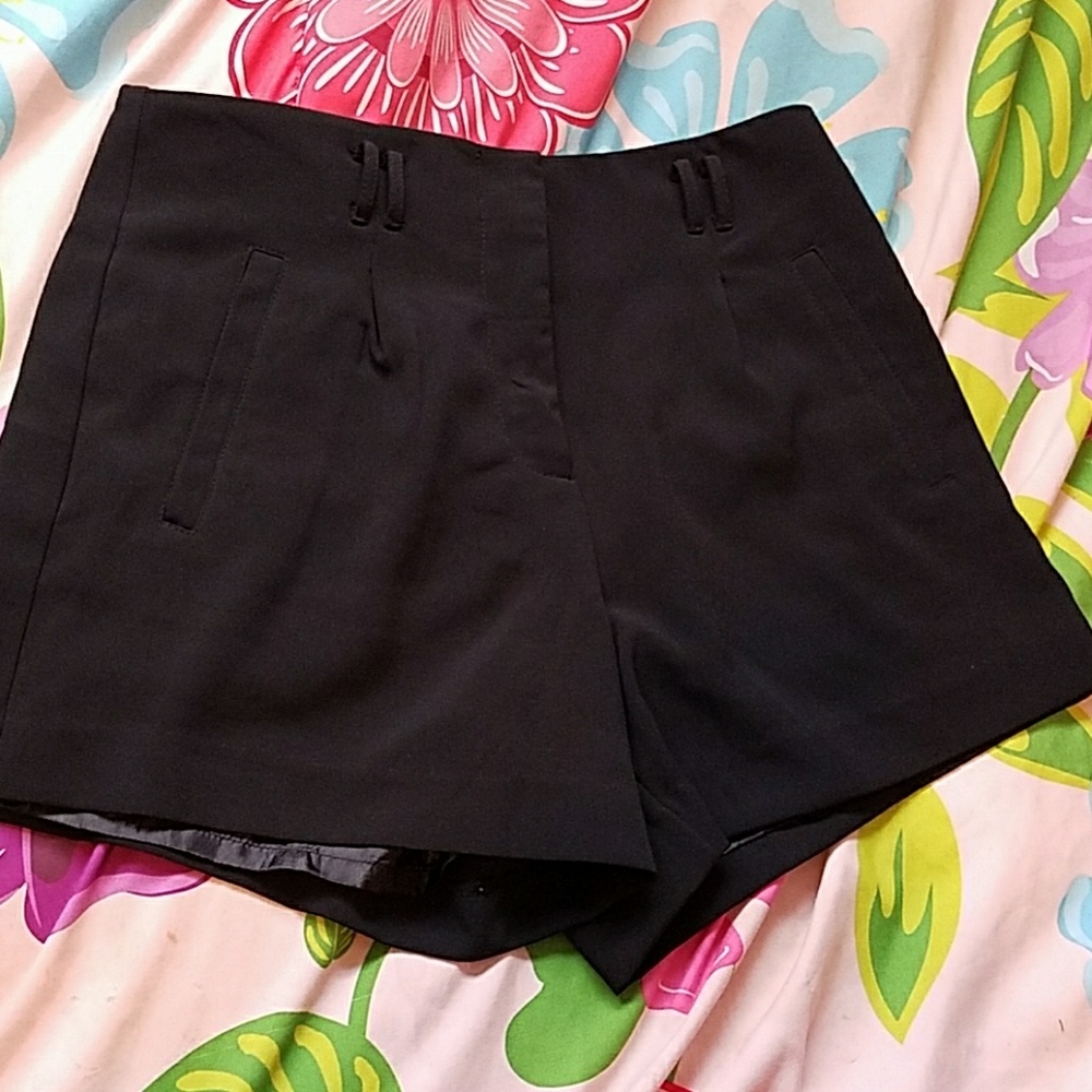 FOREVER21 SHORT